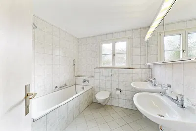 مطبخ; أجهزة المطبخ, أرضية خشبية, ضوء طبيعي, أسلوب عصري