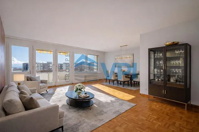 Küche; küchengeräte, holzboden, tageslicht, moderner stil