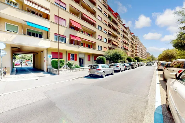 Küche; küchengeräte, holzboden, tageslicht, moderner stil