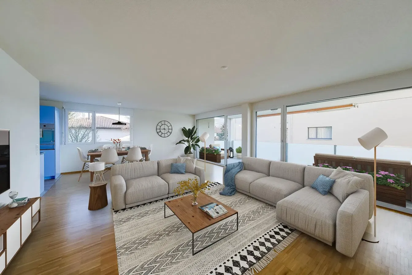 Kuhinja; kuhinjski aparati, drveni pod, prirodno svjetlo, moderni stil