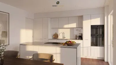 Kuhinja; kuhinjski aparati, drveni pod, prirodno svjetlo, moderni stil