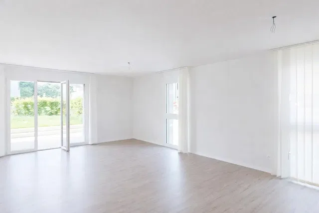 Cuisine; électroménager, parquet, lumière naturelle, style moderne