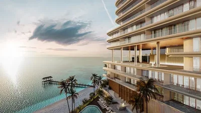 Mutfak; mutfak aletleri, ahşap zemin, doğal ışık, modern stil