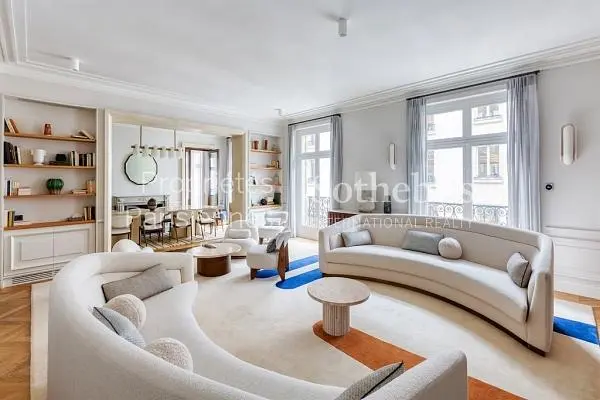 Cuisine; électroménager, parquet, lumière naturelle, style moderne