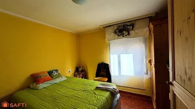 Soggiorno; pavimento in legno, luce naturale, stile moderno