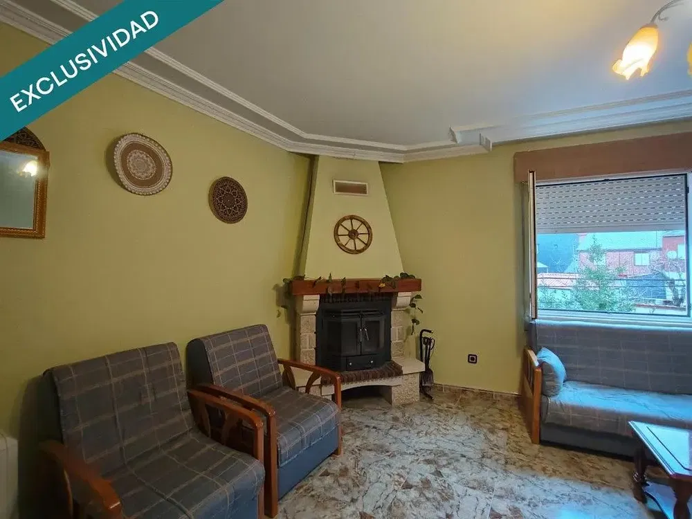 Küche; küchengeräte, holzboden, tageslicht, moderner stil