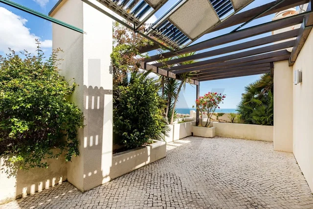 Wohnzimmer; holzboden, tageslicht, moderner stil