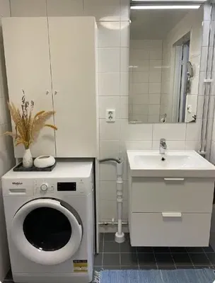 Cuisine; électroménager, parquet, lumière naturelle, style moderne