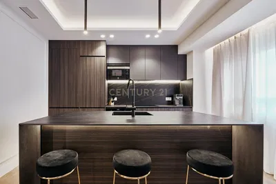 Soggiorno; pavimento in legno, luce naturale, stile moderno