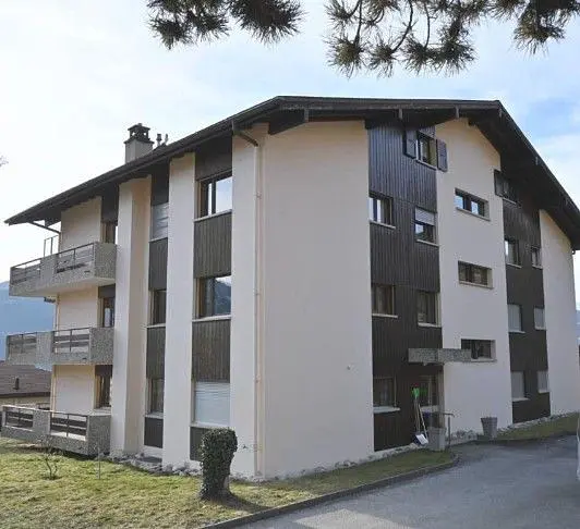 Wohnzimmer; holzboden, tageslicht, moderner stil