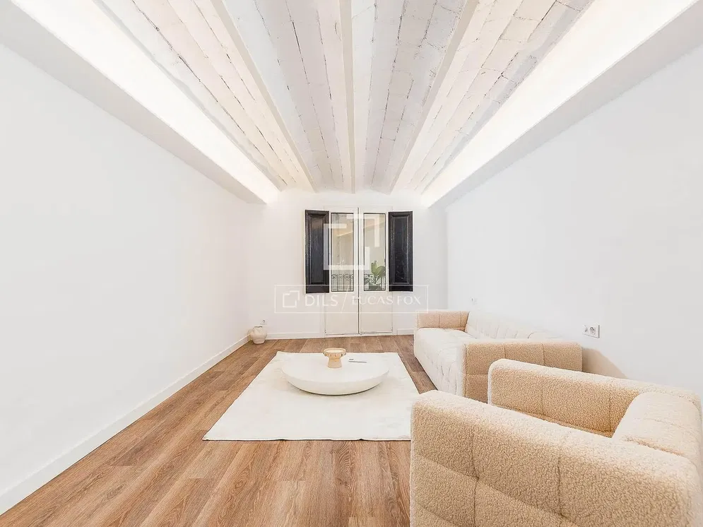 Küche; küchengeräte, holzboden, tageslicht, moderner stil