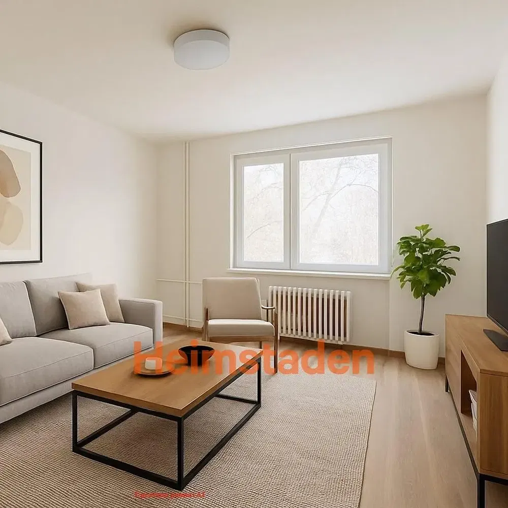 Obývačka; drevená podlaha, prirodzené svetlo, moderný štýl