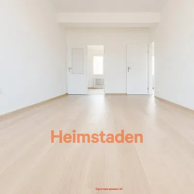 Keuken; keukenapparatuur, houten vloer, natuurlijk licht, moderne stijl