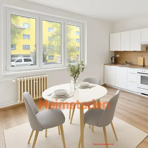 Кухня; кухненски уреди, дървен под, естествена светлина, модерен стил