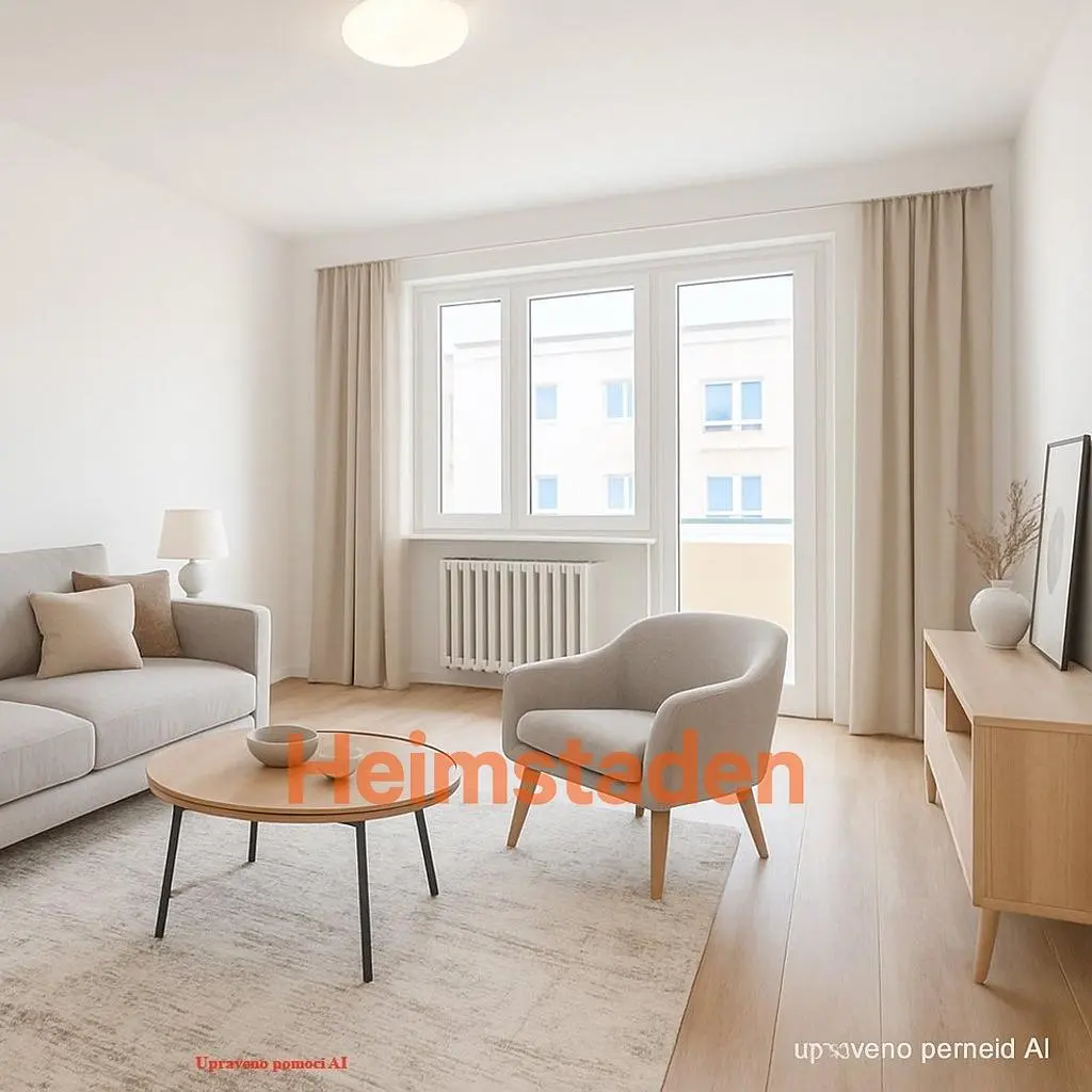 Woonkamer; houten vloer, natuurlijk licht, moderne stijl