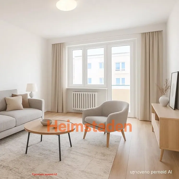 Woonkamer; houten vloer, natuurlijk licht, moderne stijl