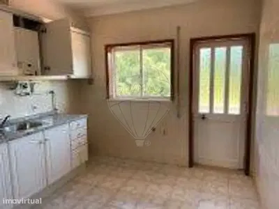 Wohnzimmer; holzboden, tageslicht, moderner stil