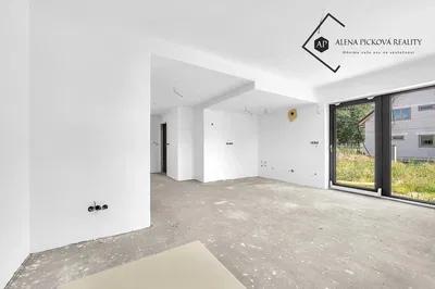 Кухня; кухненски уреди, дървен под, естествена светлина, модерен стил