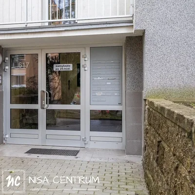 Küche; küchengeräte, holzboden, tageslicht, moderner stil