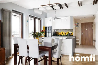 Küche; küchengeräte, holzboden, tageslicht, moderner stil