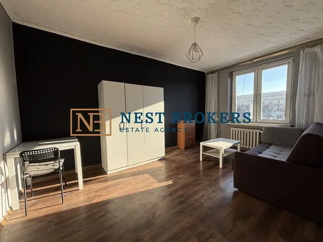 Cuisine; électroménager, parquet, lumière naturelle, style moderne