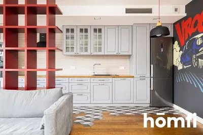 Küche; küchengeräte, holzboden, tageslicht, moderner stil