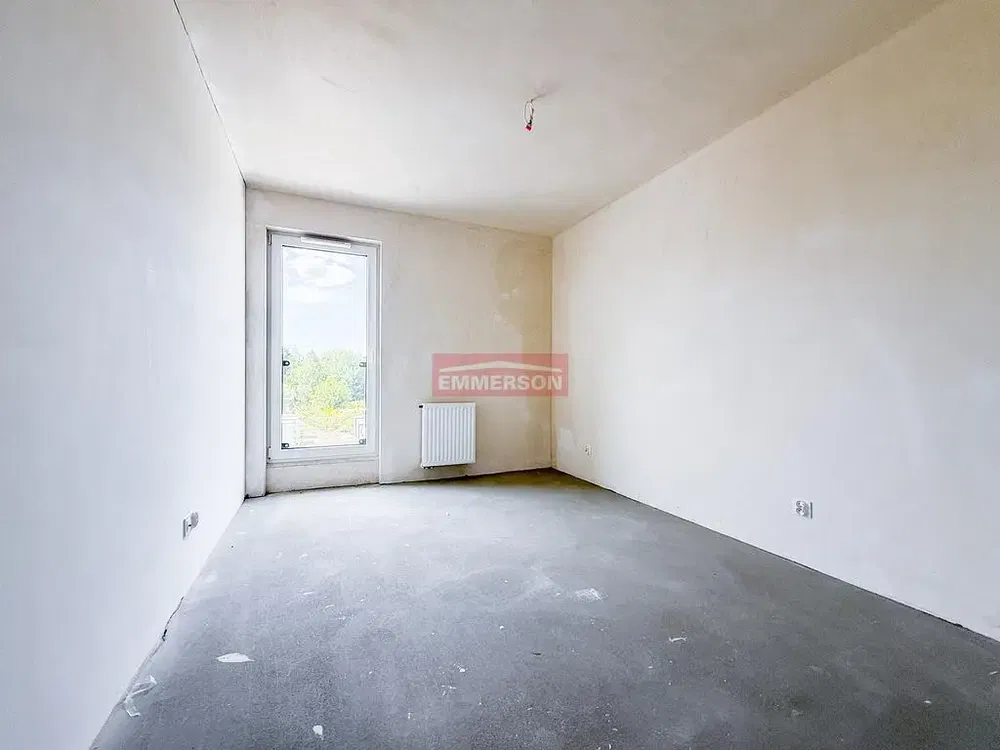 Küche; küchengeräte, holzboden, tageslicht, moderner stil