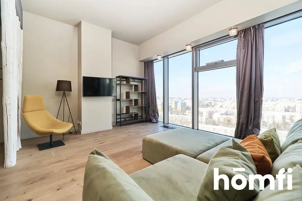 Küche; küchengeräte, holzboden, tageslicht, moderner stil