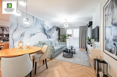 Küche; küchengeräte, holzboden, tageslicht, moderner stil