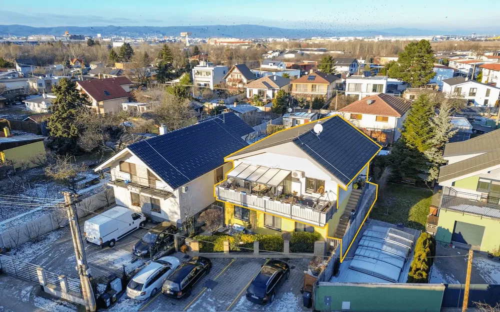 Küche; küchengeräte, holzboden, tageslicht, moderner stil