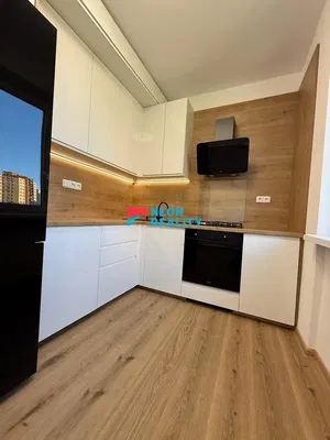 Living room; wood floor, natural light, modern style