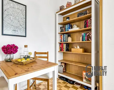 Küche; küchengeräte, holzboden, tageslicht, moderner stil