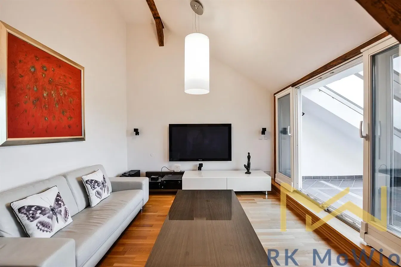 Kitchen; kitchen appliances, wood floor, natural light, modern style