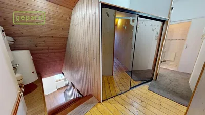 Küche; küchengeräte, holzboden, tageslicht, moderner stil