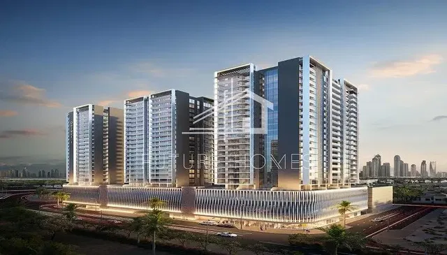 Cozinha; eletrodomésticos, chão de madeira, luz natural, estilo moderno