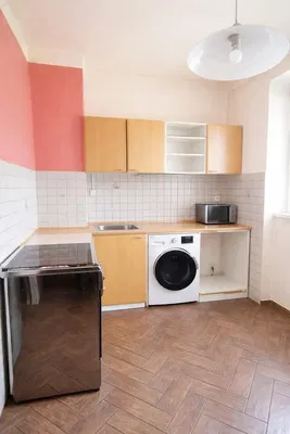 Küche; küchengeräte, holzboden, tageslicht, moderner stil