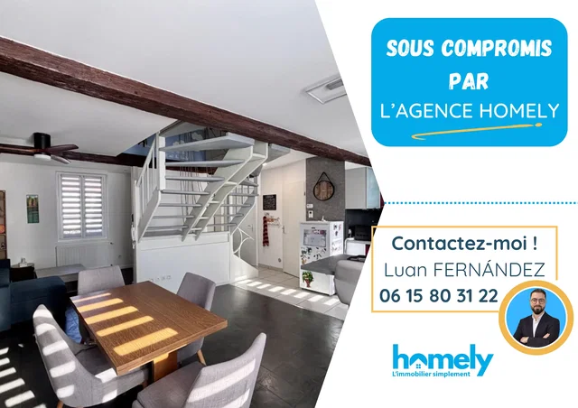 Кухня; кухненски уреди, дървен под, естествена светлина, модерен стил