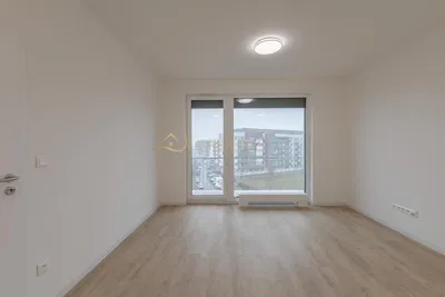 Küche; küchengeräte, holzboden, tageslicht, moderner stil