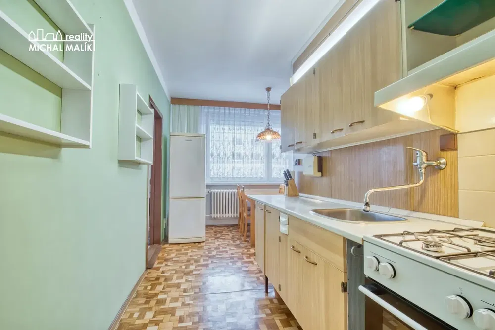 Хол; гледка, естествена светлина, модерен стил