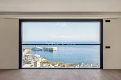 Cucina; elettrodomestici, pavimento in legno, luce naturale, stile moderno