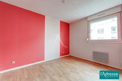 Kitchen; kitchen appliances, wood floor, natural light, modern style