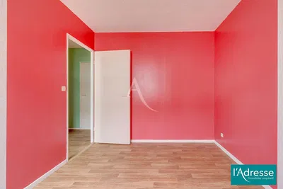Kitchen; kitchen appliances, wood floor, natural light, modern style