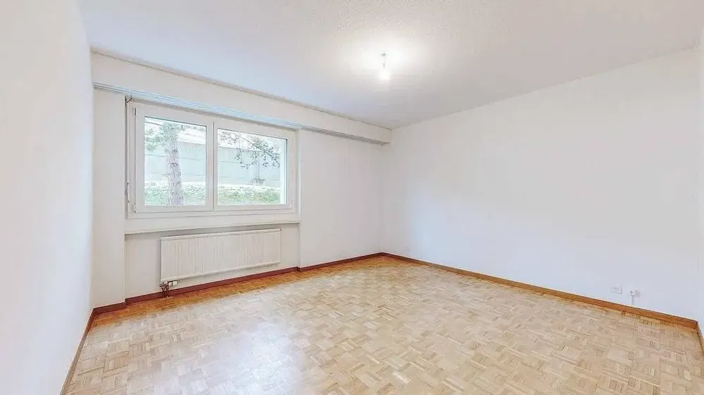 Cuisine; électroménager, parquet, lumière naturelle, style moderne