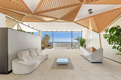 Cuisine; électroménager, parquet, lumière naturelle, style moderne