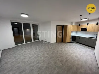 Wohnzimmer; holzboden, tageslicht, moderner stil