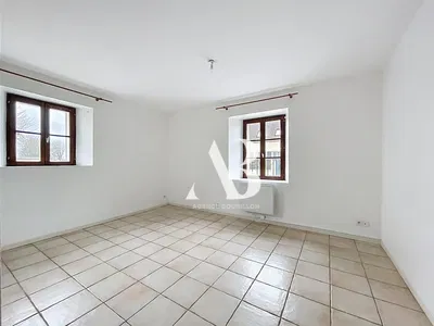 Wohnzimmer; holzboden, tageslicht, moderner stil