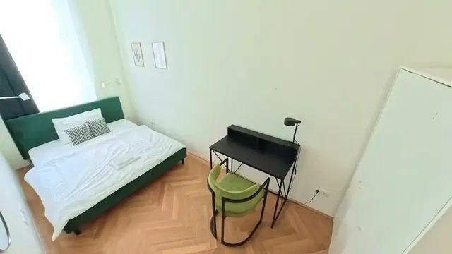 Küche; küchengeräte, fliesenboden, tageslicht, moderner stil