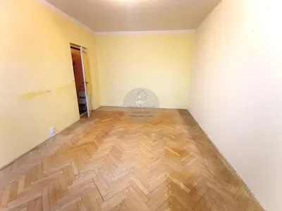 Küche; küchengeräte, holzboden, tageslicht, moderner stil