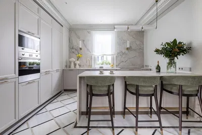 Cocina; electrodomésticos, suelo de madera, luz natural, estilo moderno