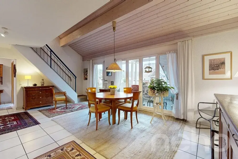 Küche; küchengeräte, holzboden, tageslicht, moderner stil